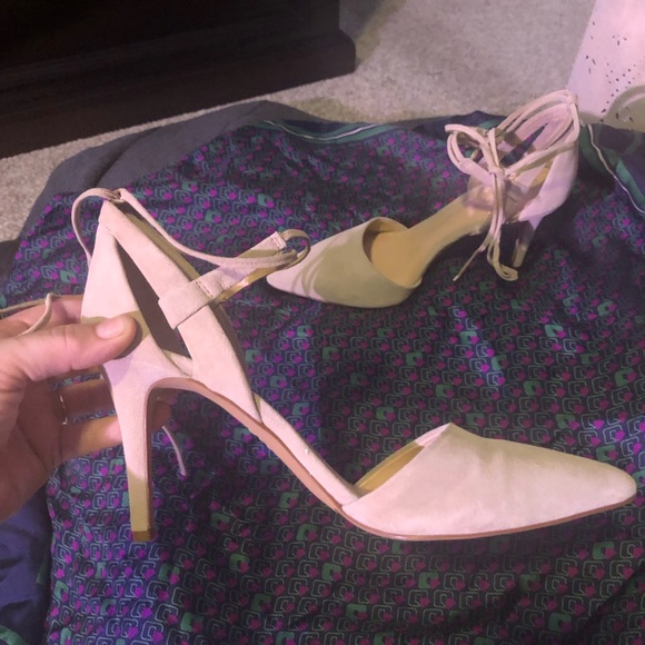 Cream suede stilettos size 9 - Picture 5 of 8